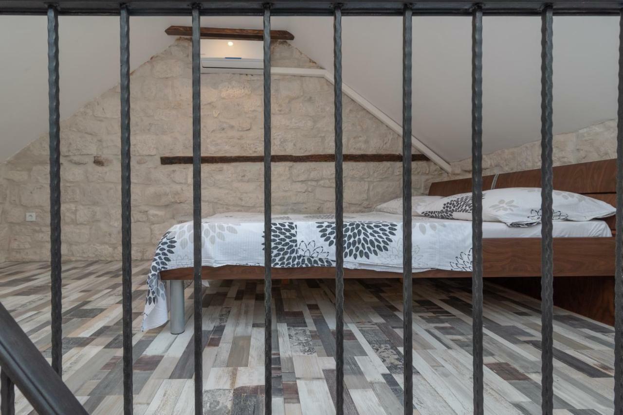 Apartman Skuribanda Traù Esterno foto