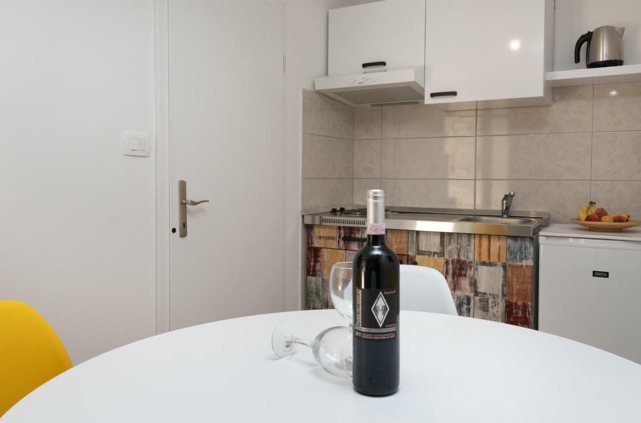 Apartman Skuribanda Traù Esterno foto