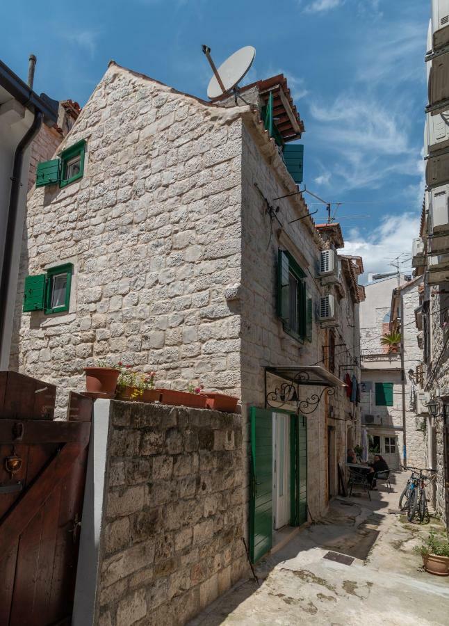 Apartman Skuribanda Traù Esterno foto